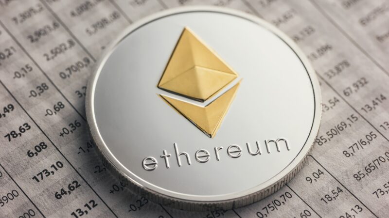 3 milliards de dollars d'ETH disparaissent des bourses après l'approbation des ETF par la SEC